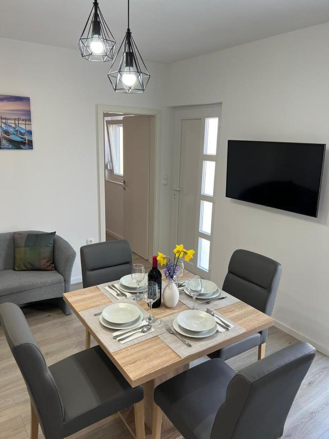Апартаменты Apartman Ana Crno Экстерьер фото